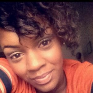 Meet your Posher, Alexis